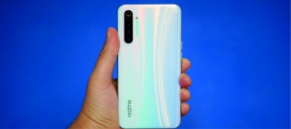 Картинка к статье: The Realme XT smartphone started to appear on the world market, the device got an excellent design and a modern 64-megapixel camera. Review from Sunday21.